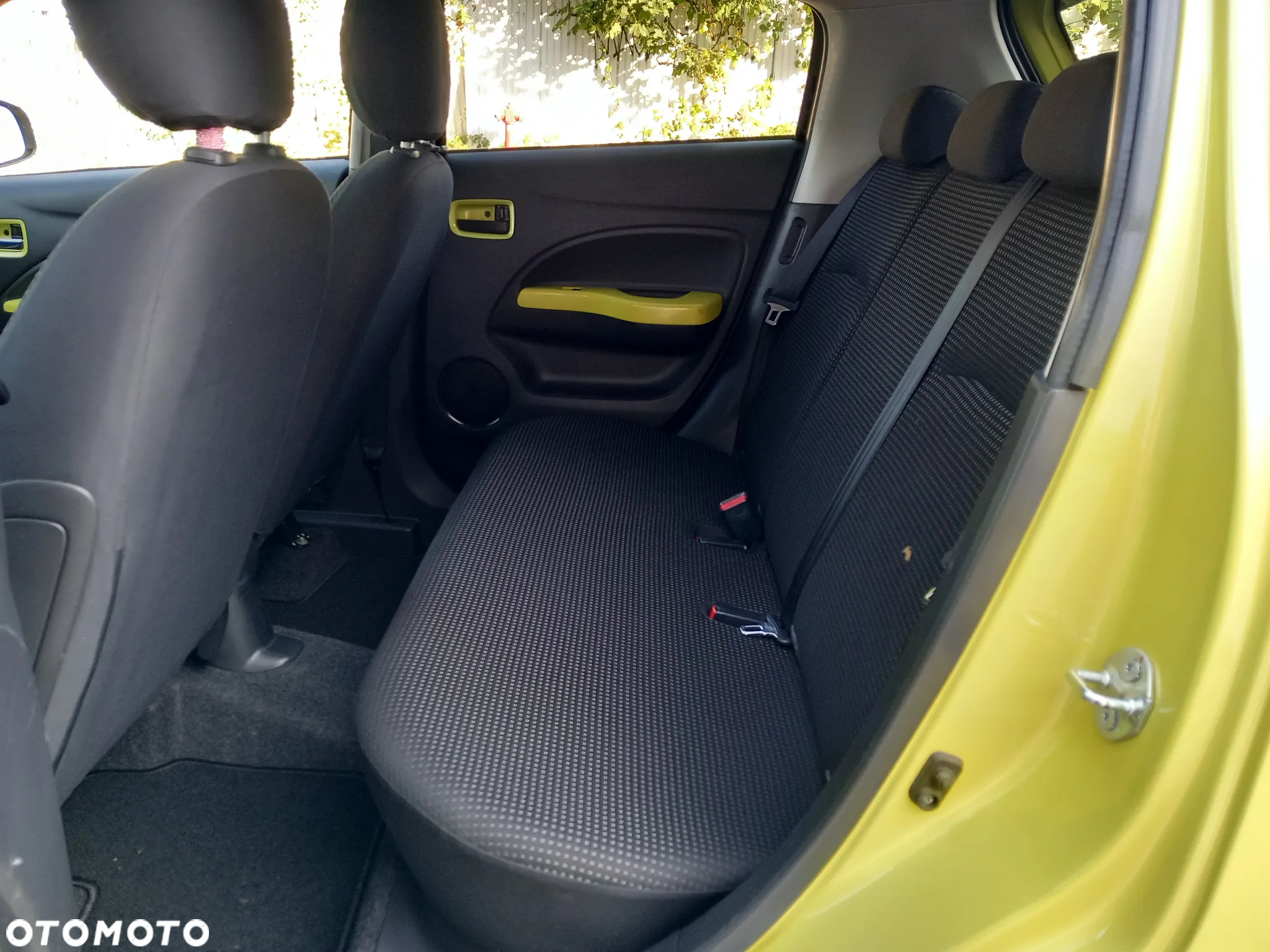 Mitsubishi Space Star 1.2 Clear Tec CVT Klassik Kollektion+ - 10
