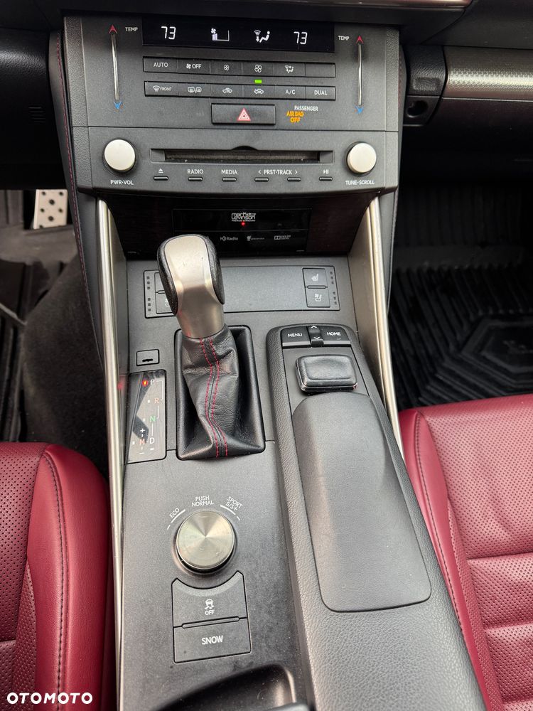 Lexus Inny - 17