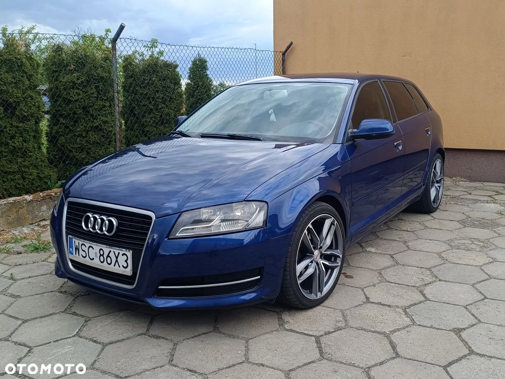 Audi A3 Sportback 1.6 TDI DPF Ambition - 2