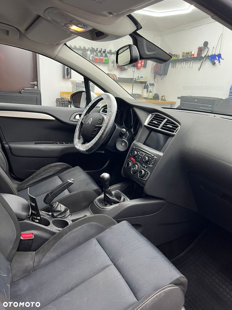 Citroën C4 1.6 HDi Attraction - 9