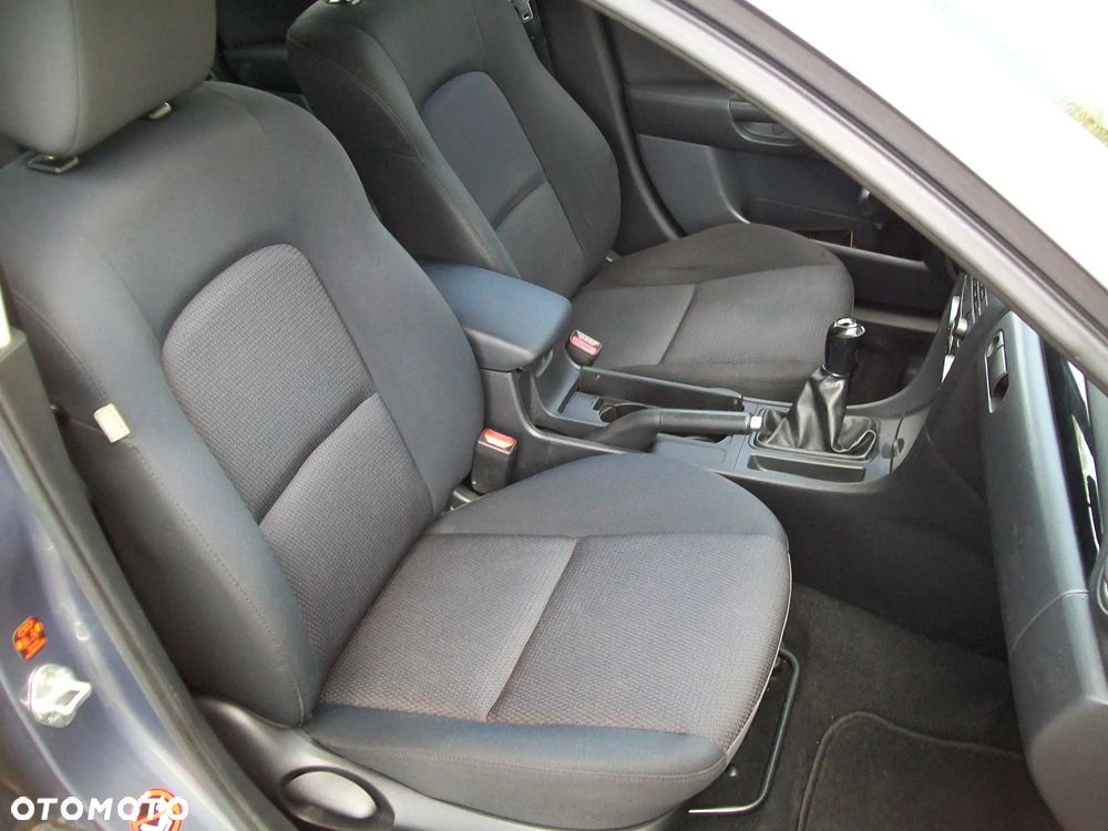 Mazda 3 - 17