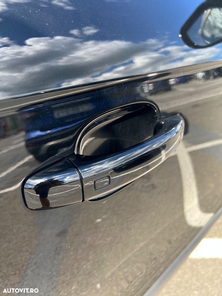 Audi A4 Avant 2.0 TDI quattro Stronic - 8