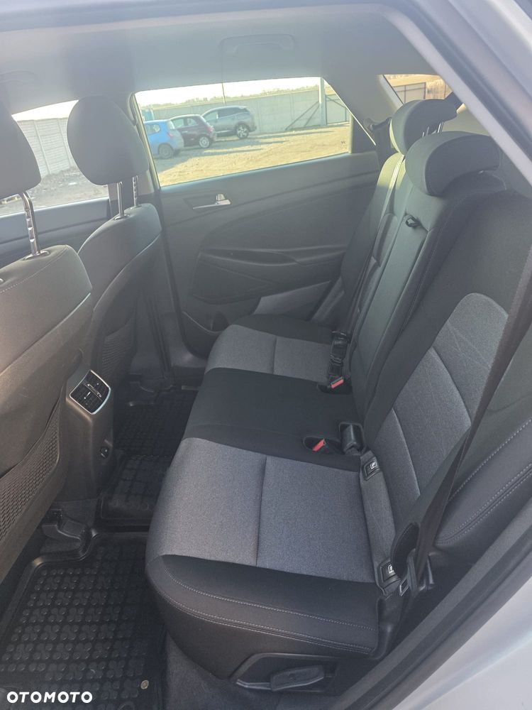 Hyundai Tucson 1.6 CRDi 48V-Hybrid 2WD DCT Select - 17