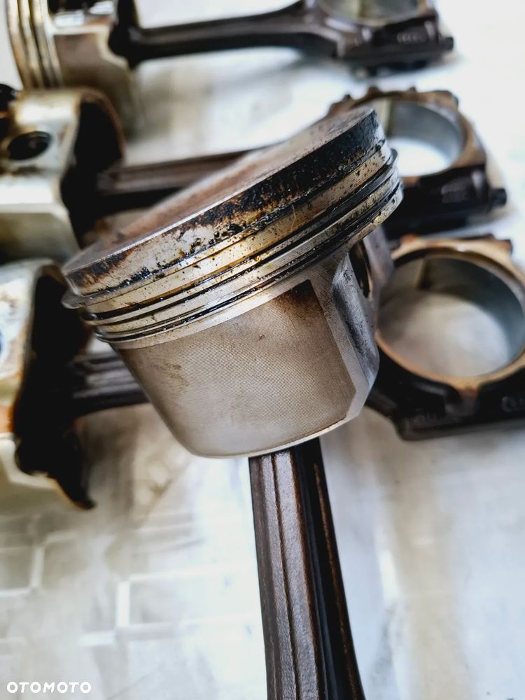Tłok Korbowód Silnika 2.0 FSI 82L82 82,465 06BA Audi VW Seat Skoda - 6