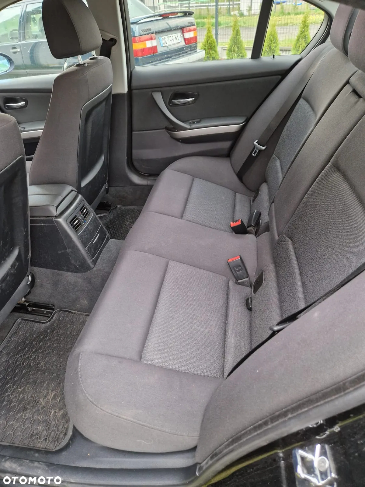 BMW Seria 3 318i - 12