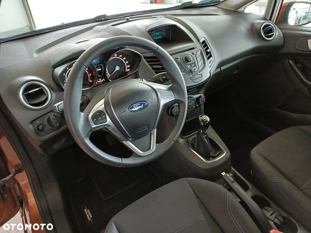 Ford Fiesta 1.25 Ambiente EU5 - 13