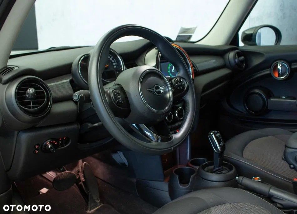 MINI Cooper Standard - 7