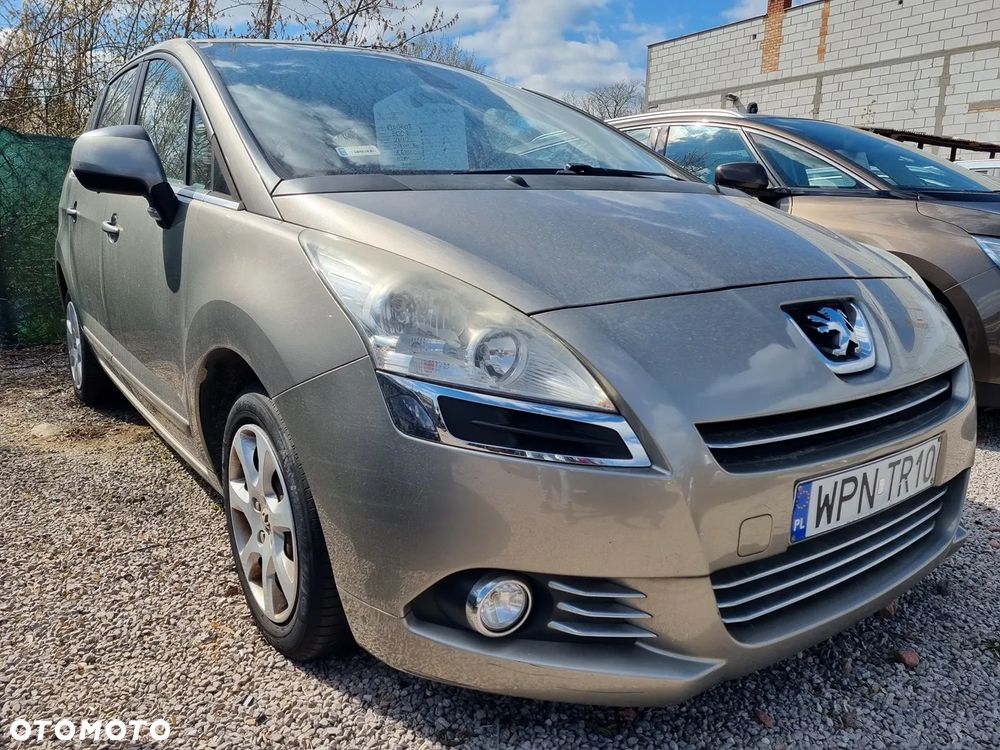 Peugeot 5008 HDI FAP 110 Premium - 4