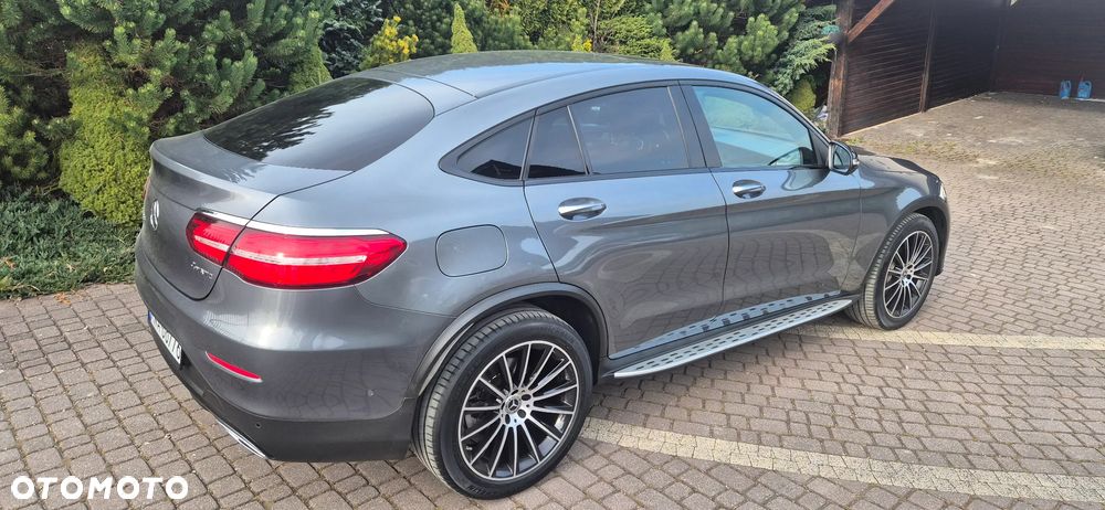Mercedes-Benz GLC 250 d 4Matic 9G-TRONIC AMG Line - 2