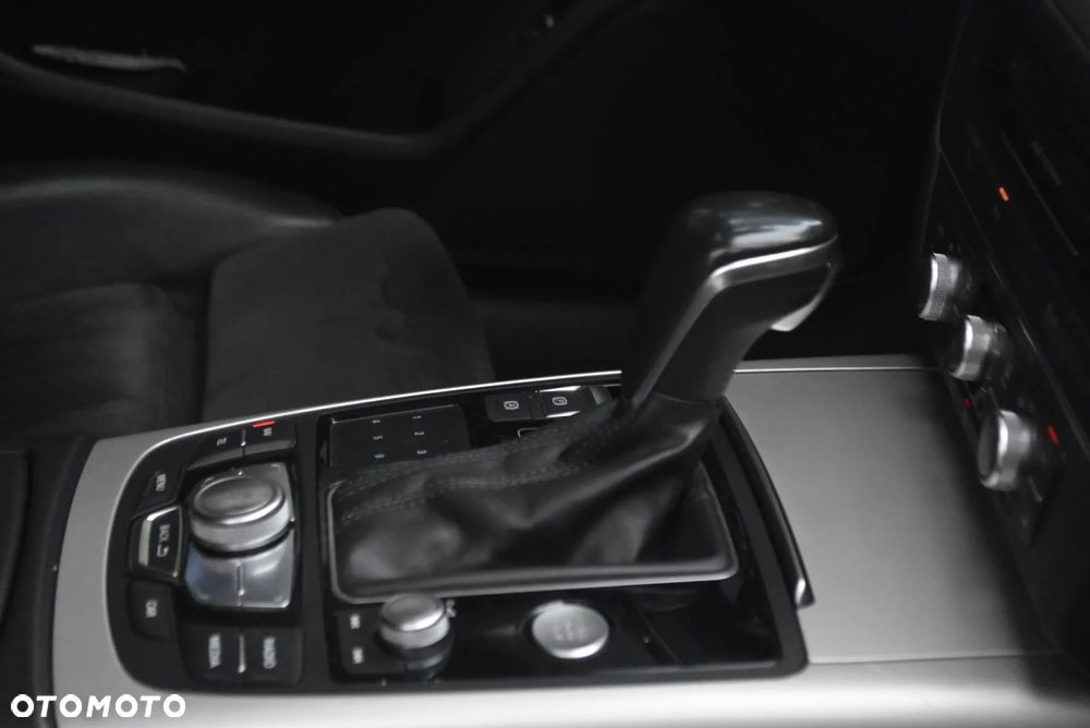 Audi A6 Avant 3.0 TDI Quattro S tronic - 16