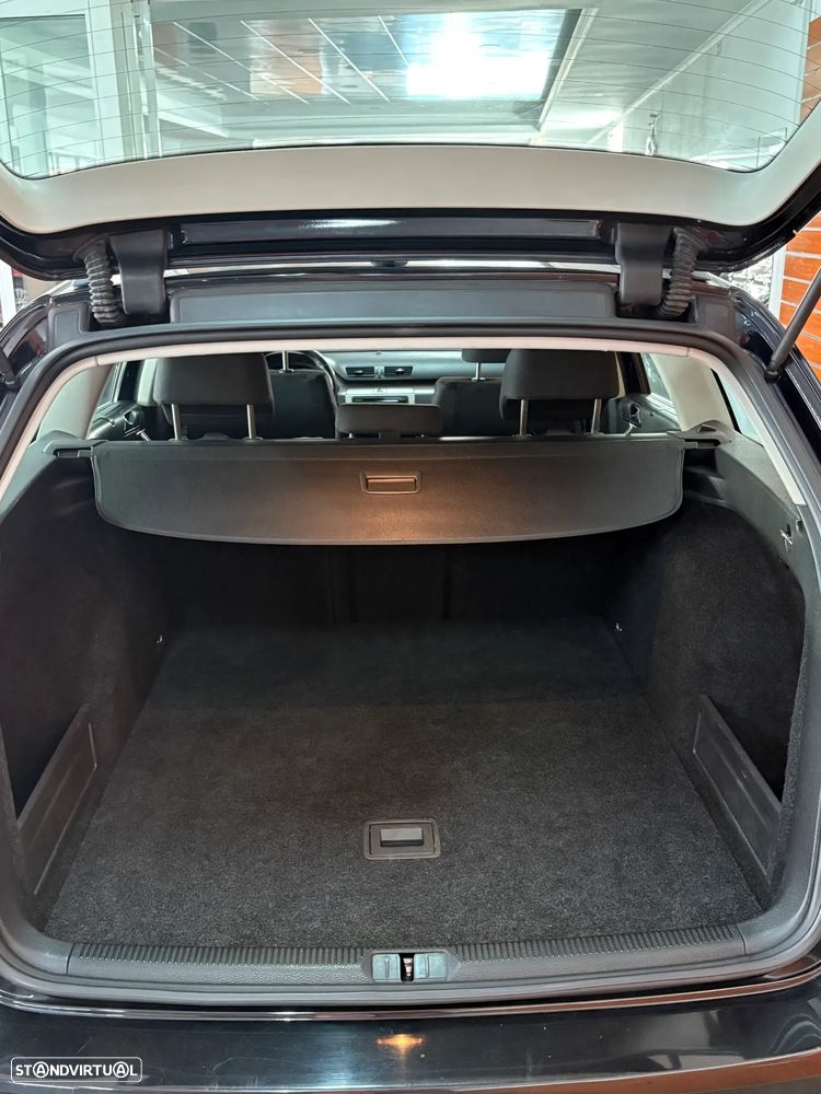 VW Passat Variant 1.6 TDI Confortline - 17