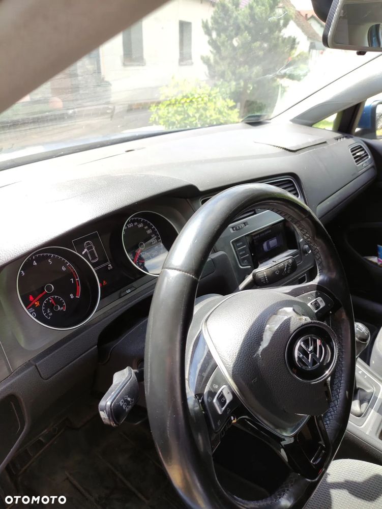 Volkswagen Golf 1.2 TSI BMT Comfortline - 4