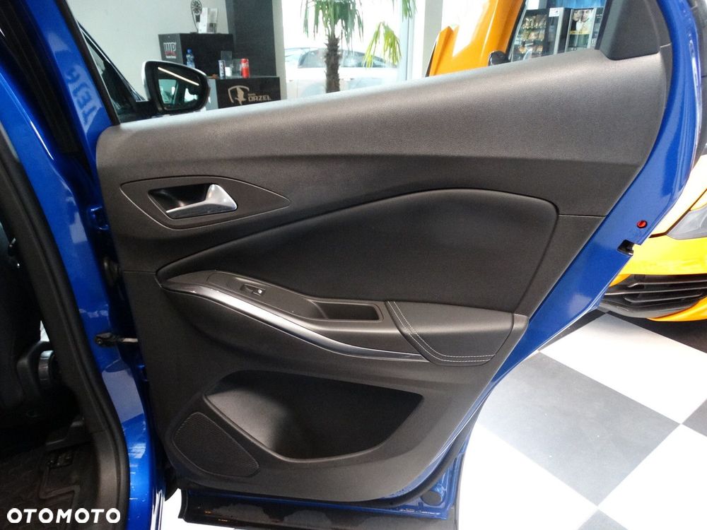 Opel Grandland X - 12