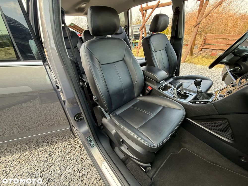 Ford S-Max 2.0 TDCi DPF Titanium - 23