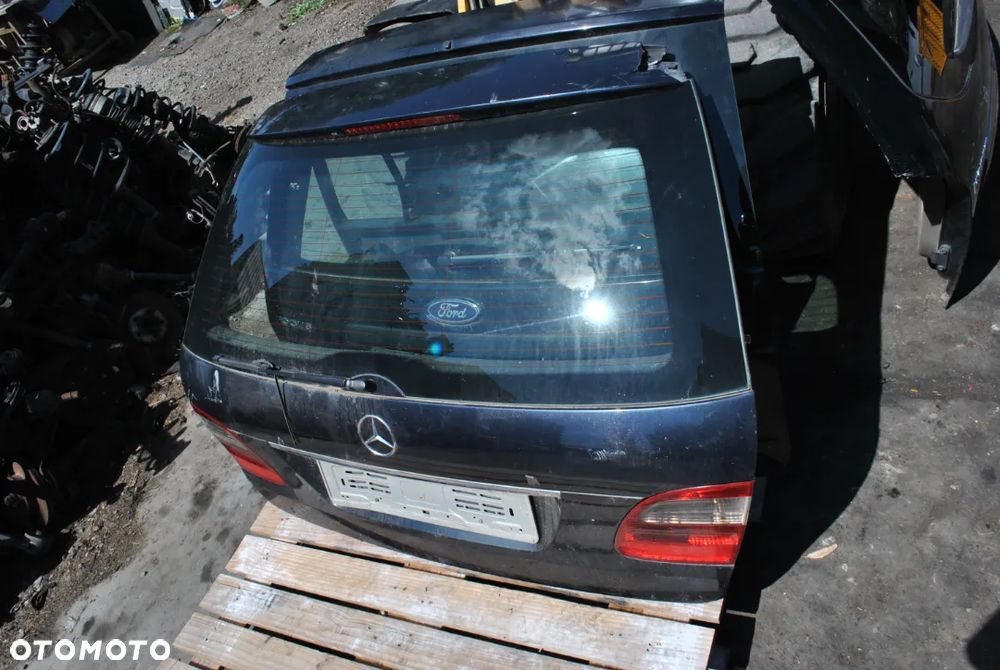 Klapa Mercedes W 211 kombi - 2