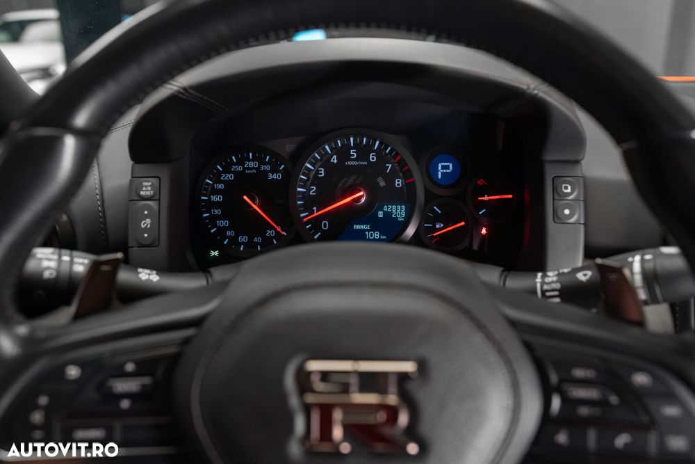Nissan GT-R - 19