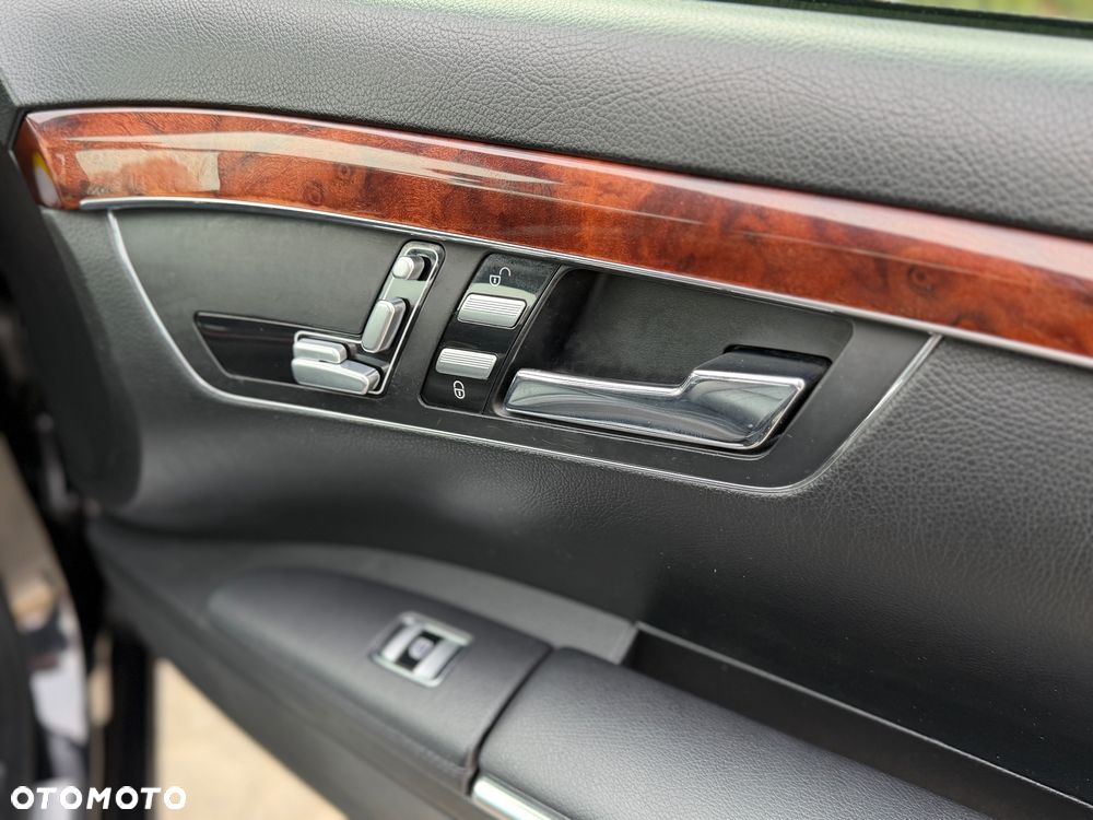 Mercedes-Benz Klasa S 320 CDI DPF 7G-TRONIC BlueEFFICIENCY - 26