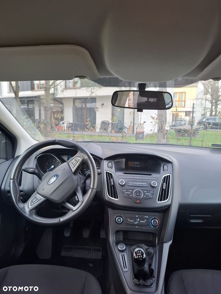 Ford Focus 1.6 Trend - 6
