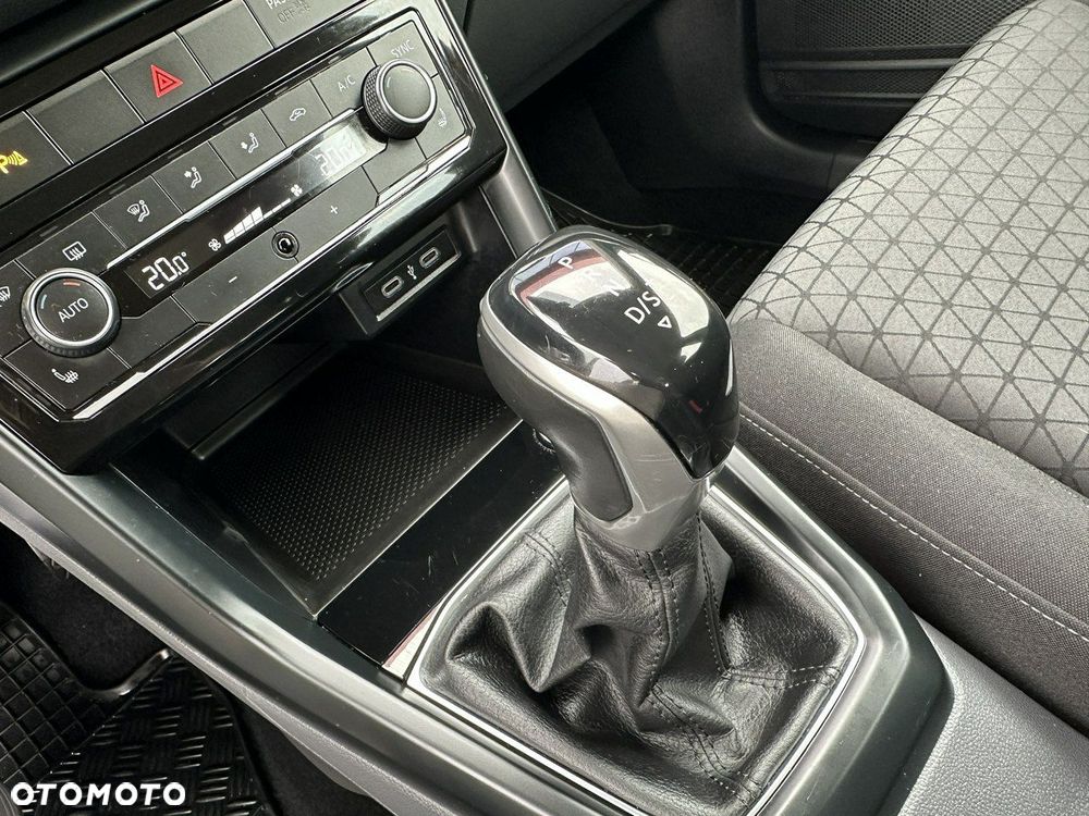 Volkswagen T-Cross 1.0 TSI Life DSG - 28