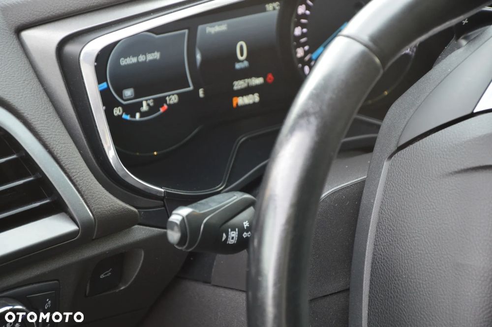 Ford Mondeo 2.0 TDCi ST-Line PowerShift - 24
