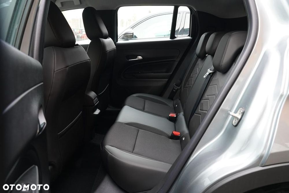 Jeep Avenger 1.2 T3 mHEV Altitude FWD eDCT6 - 10