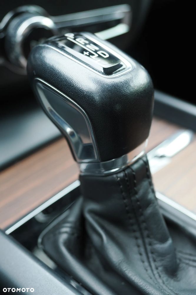 Volvo XC 60 D4 AWD Inscription - 17