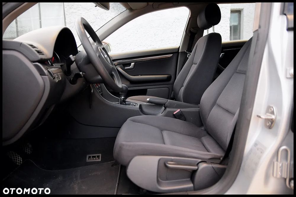 Audi A4 Avant - 6