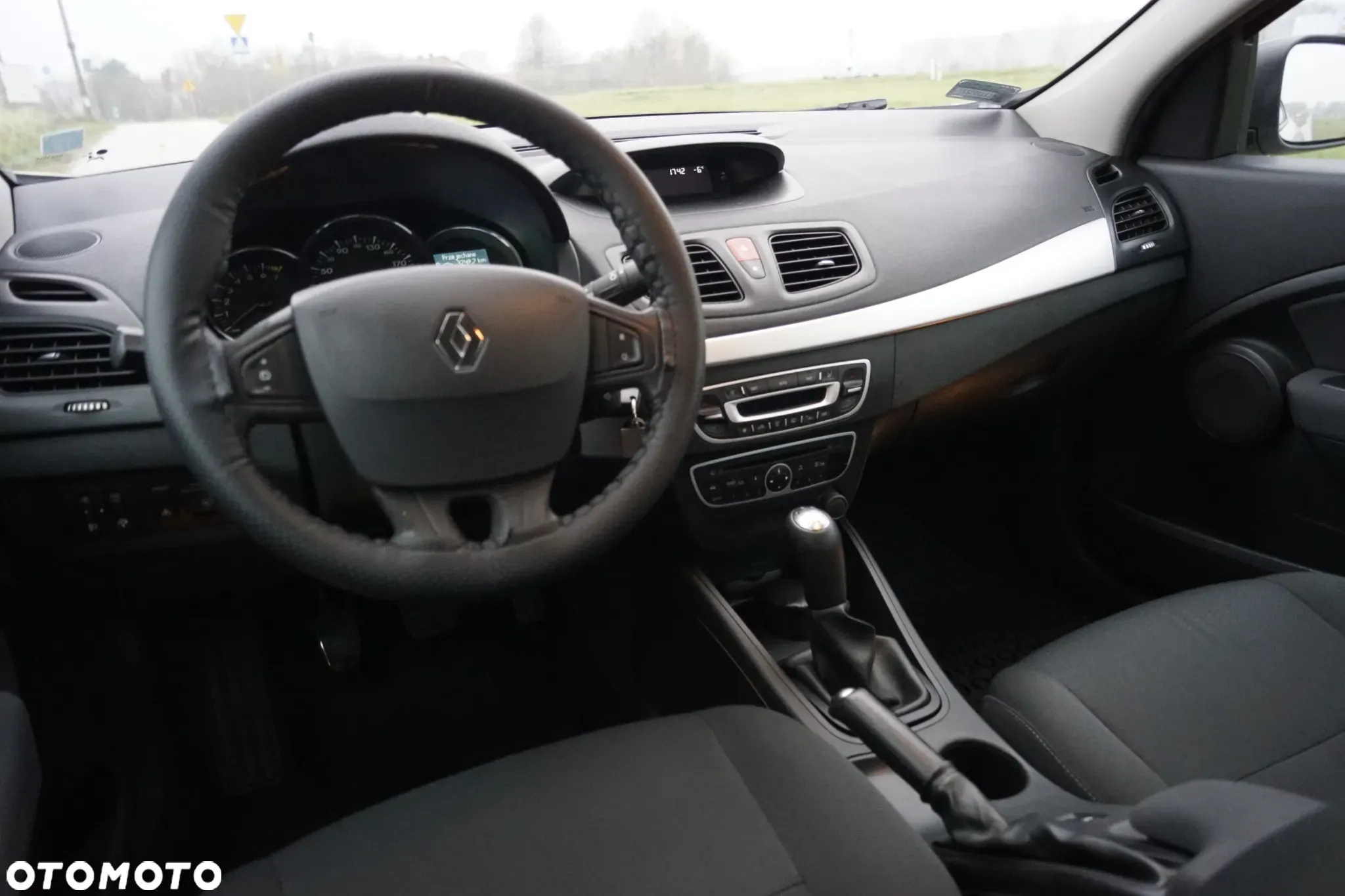 Renault Fluence 1.6 16V Expression Euro5 - 27