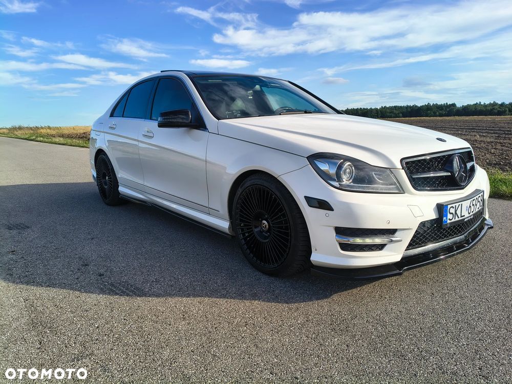 Mercedes-Benz Klasa C 350 4Matic (BlueEFFICIENCY) 7G-TRONIC Avantgarde - 2