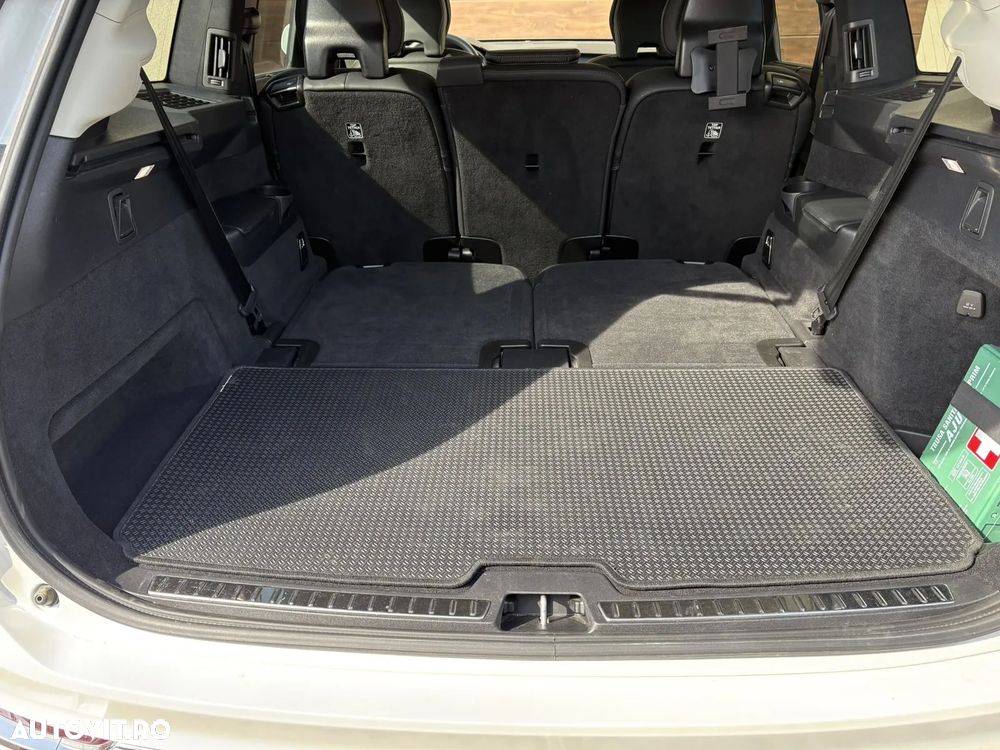 Volvo XC 90 B6 MHEV AWD 7 locuri Ultimate Bright - 30