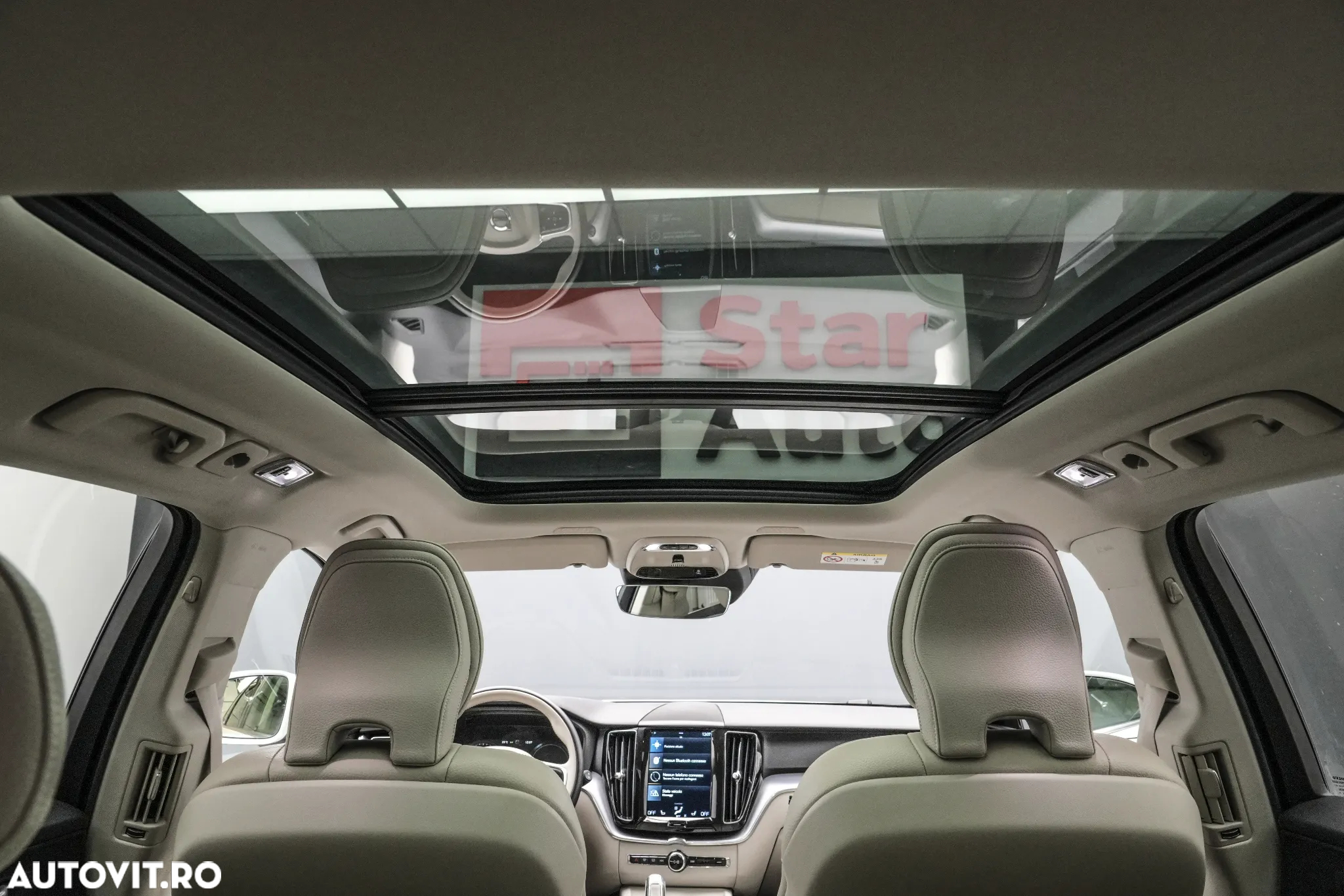 Volvo XC 60 T8 Twin Engine AWD Momentum Pro - 8