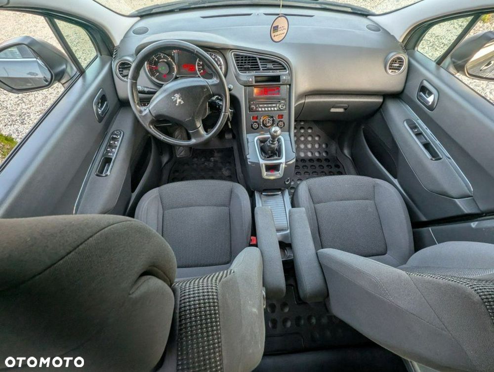 Peugeot 5008 - 21