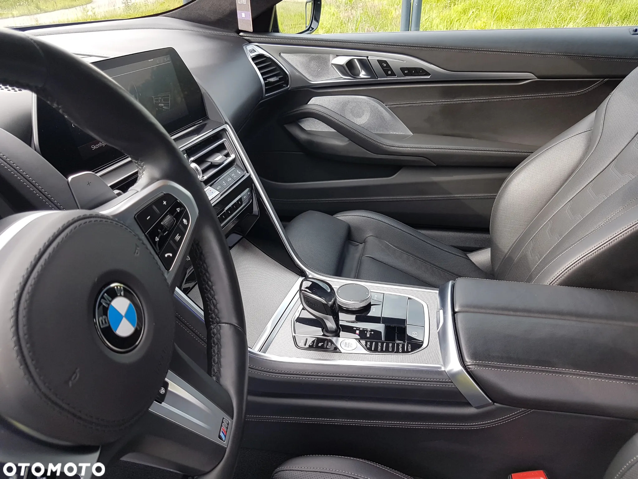 BMW Seria 8 M850i xDrive - 15