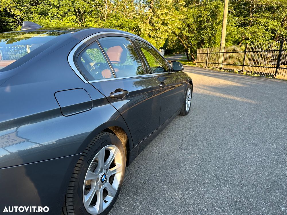 BMW Seria 3 318d - 14