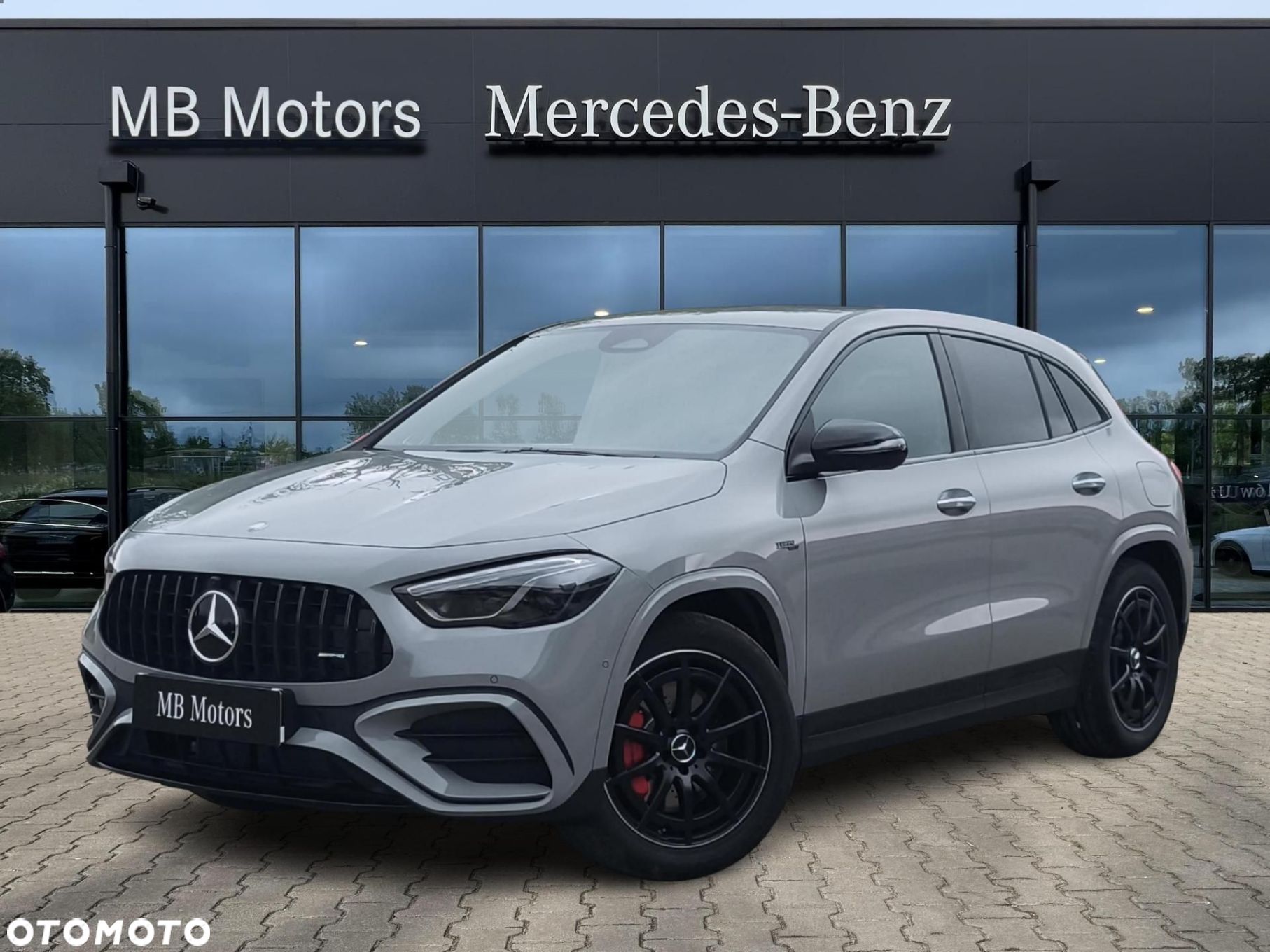 Mercedes-Benz GLA - 1