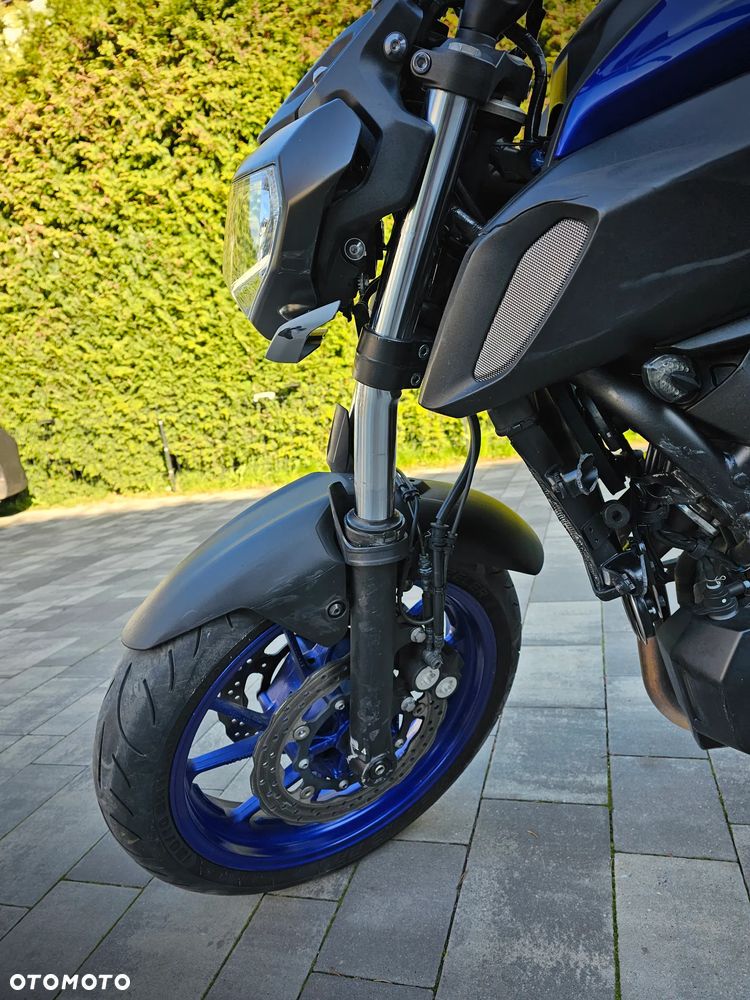 Yamaha MT - 7