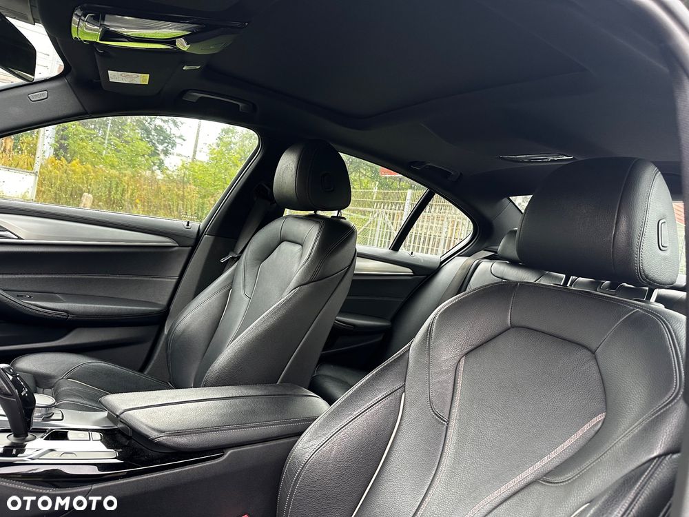 BMW Seria 5 520i GPF Luxury Line - 11