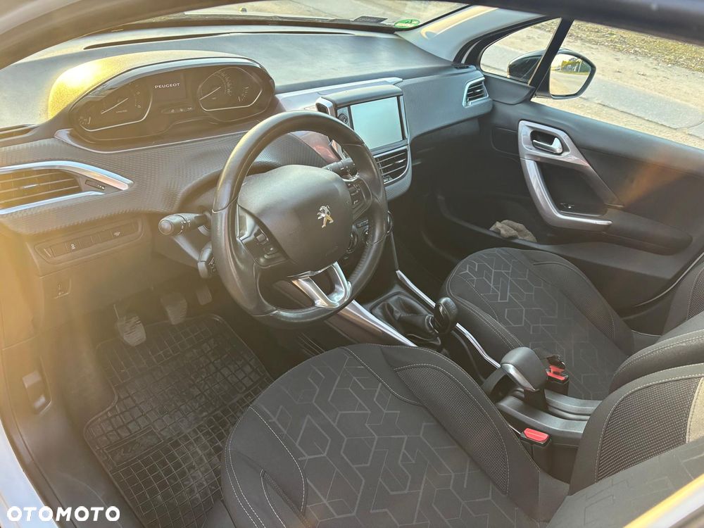 Peugeot 2008 1.4 HDi Active - 13