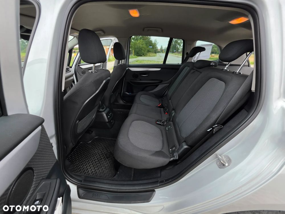 BMW Seria 2 218d Advantage - 36