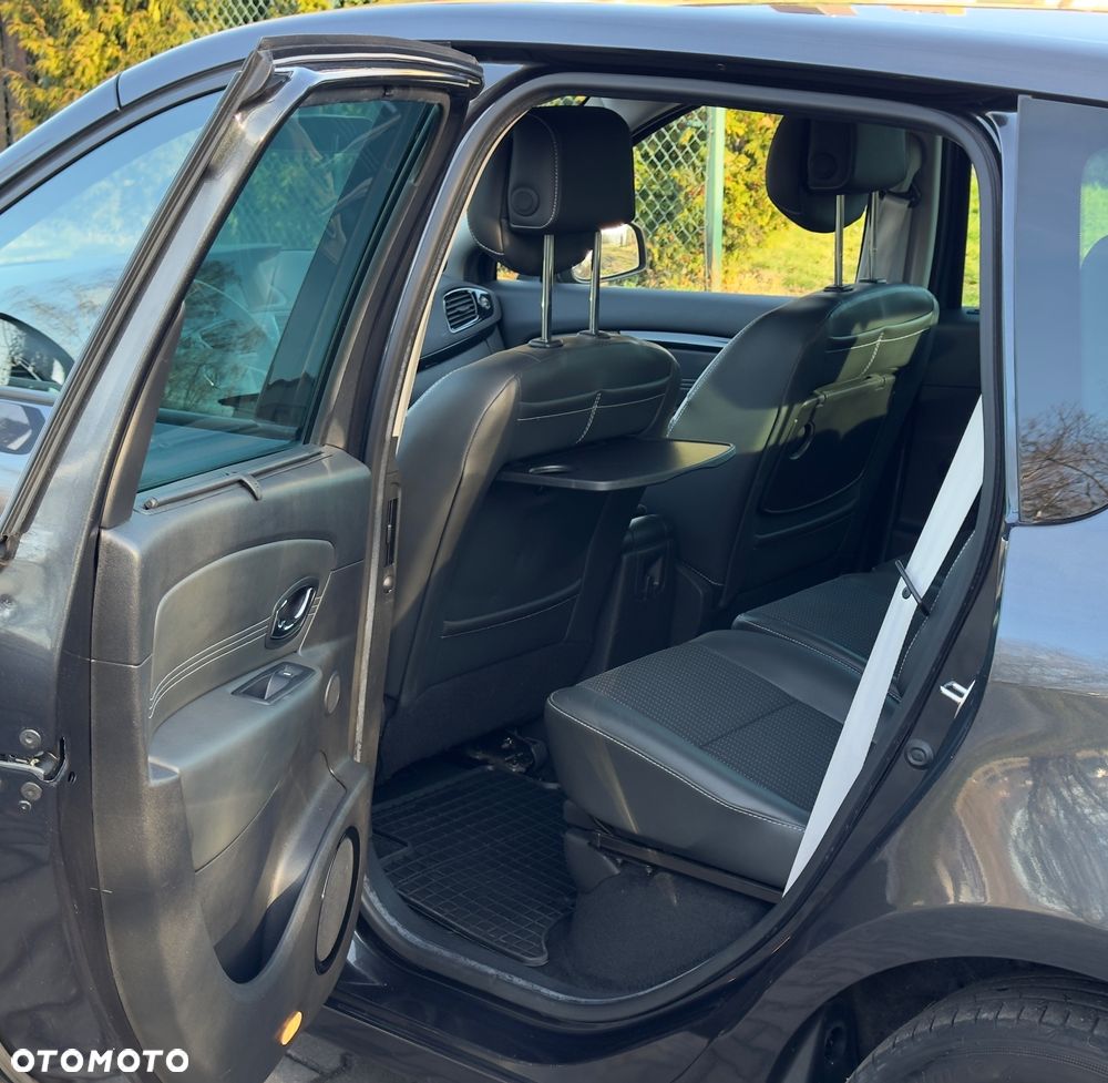 Renault Scenic dCi 130 FAP Bose Edition - 17