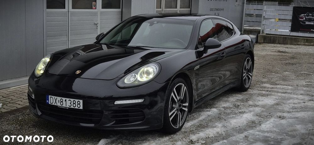 Porsche Panamera Platinum Edition - 2
