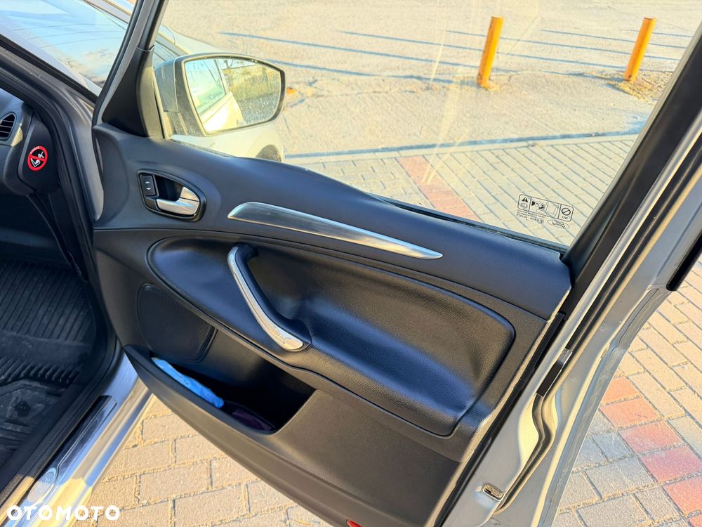 Ford S-Max 2.0 TDCi DPF Titanium X - 34