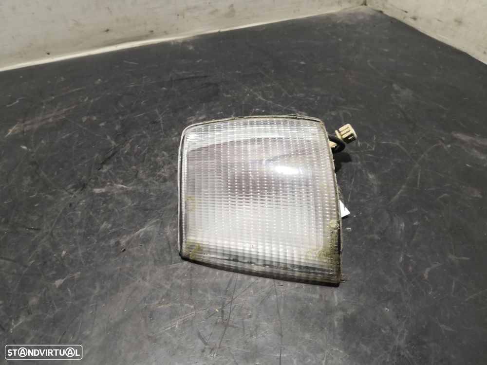 Farolim De Pisca Frente Esq Volkswagen Passat (315, 3A5) - 3