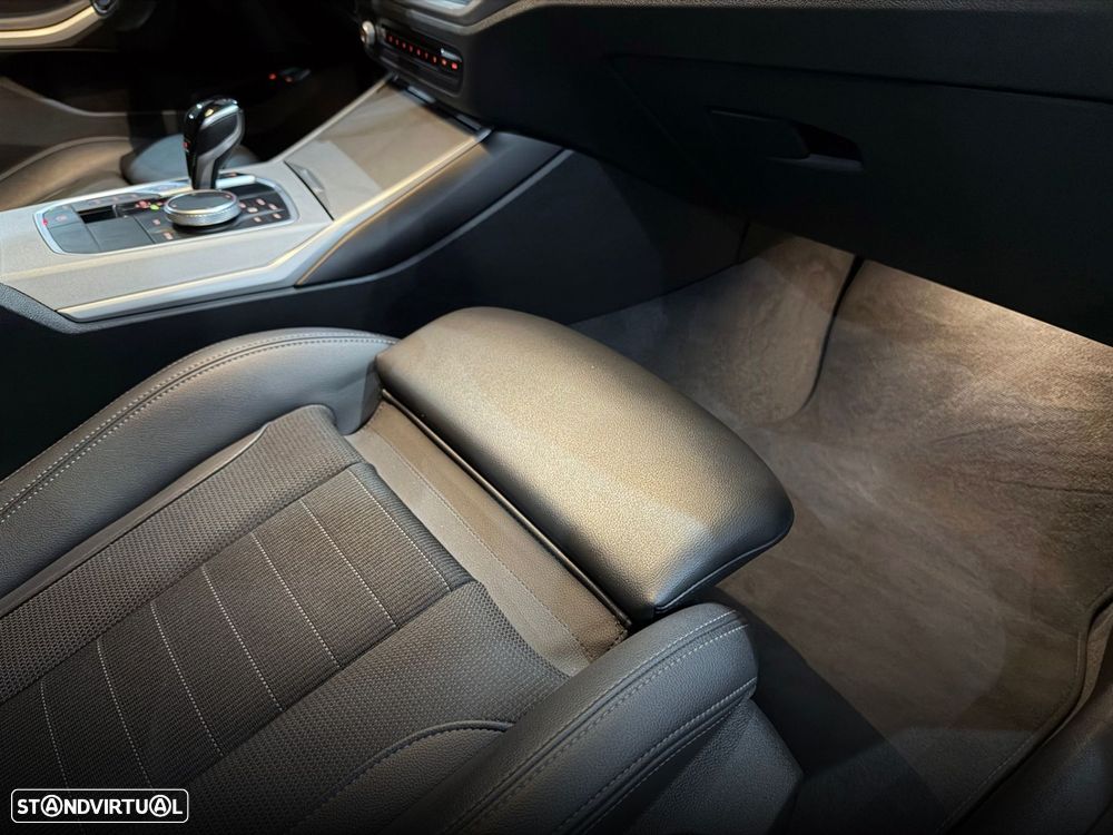 BMW 320 e Line Sport Auto - 35