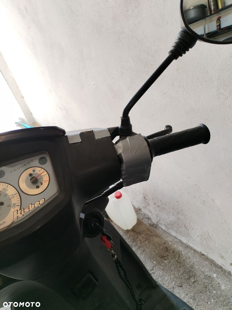 Peugeot Kisbee - 8