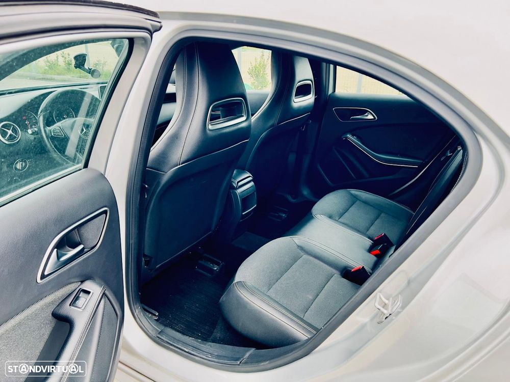 Mercedes-Benz A 160 d Style - 27