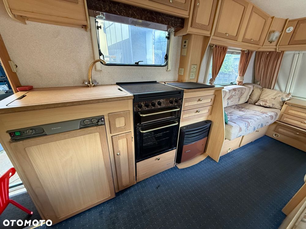 Fleetwood Colchester 500-EB - 16