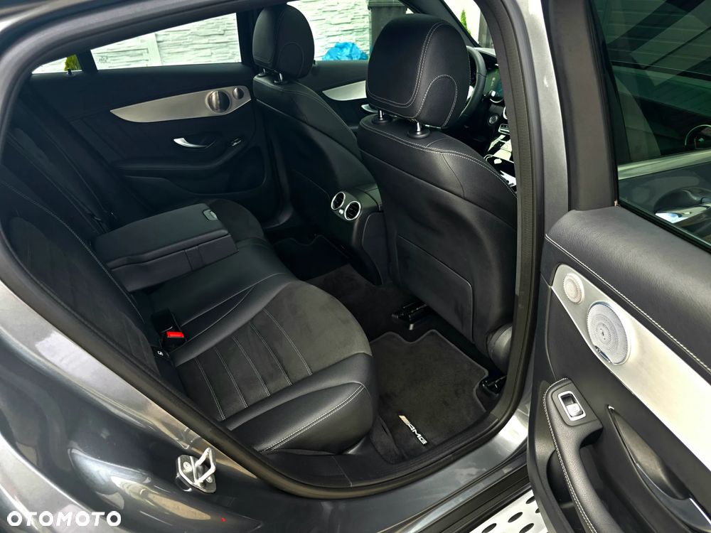 Mercedes-Benz GLC - 24