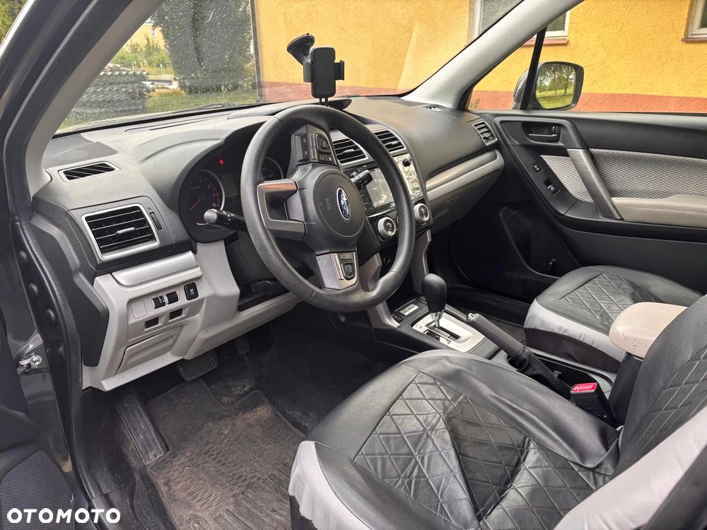Subaru Forester 2.5 X Limited - 4