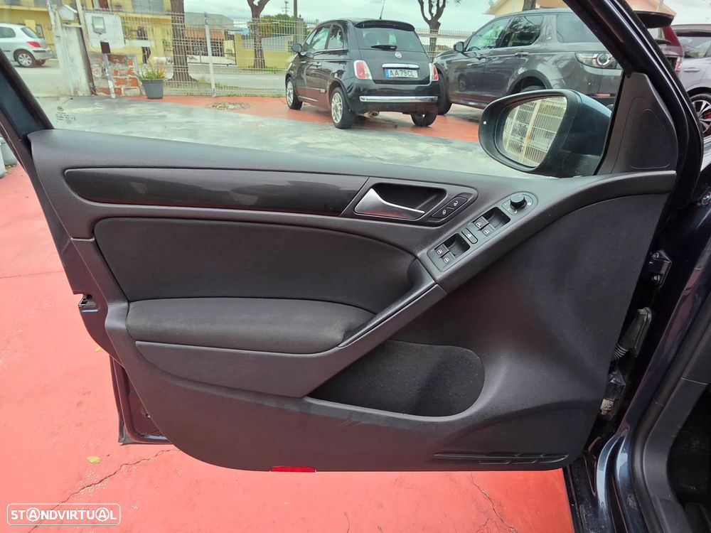 VW Golf 2.0 TDi Confortline - 15